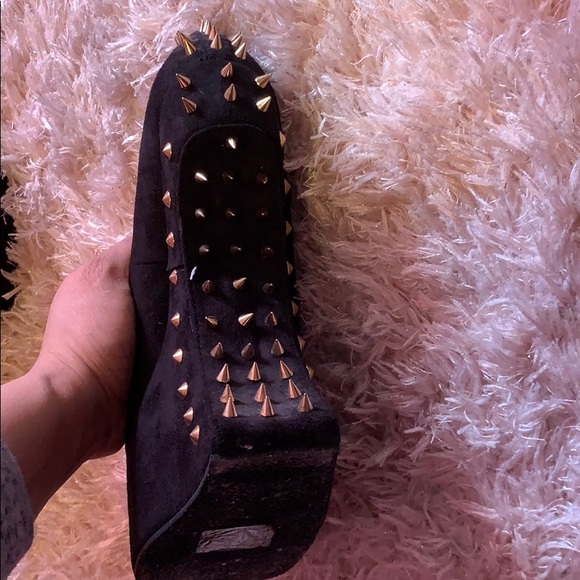 BLACK SUEDE LIKE WEDGE/ PLATFORM SPIKE SIZE 9 - Picture 4 of 6